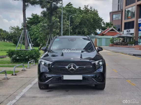 Mercedes-Benz GLC 300 4Matic 2023 - Đen Nâu