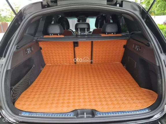 Mercedes-Benz GLC 300 4Matic 2023 - Đen Nâu