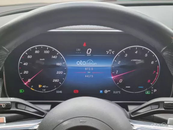 Mercedes-Benz GLC 300 4Matic 2023 - Đen Nâu