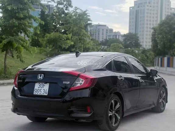 Honda Civic 1.5 Turbo RS 2016 - 7,5v km full lịch sử bảo dưỡng hãng