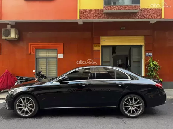 Mercedes-Benz E200 Exclusive 2021 - 62000km