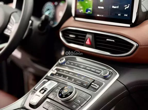 Hyundai Santa Fe 2.2 Dầu Cao cấp 2022 - Chủ xe cực kỳ giữ gìn, options miên man hiện đại, tư nhân chính chủ, HN