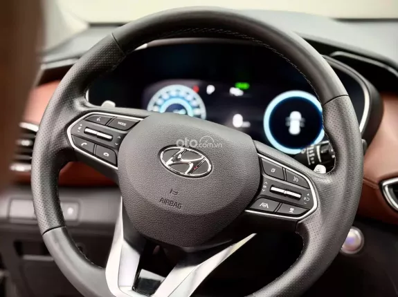 Hyundai Santa Fe 2.2 Dầu Cao cấp 2022 - Chủ xe cực kỳ giữ gìn, options miên man hiện đại, tư nhân chính chủ, HN