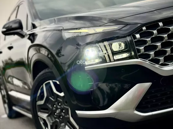 Hyundai Santa Fe 2.2 Dầu Cao cấp 2022 - Chủ xe cực kỳ giữ gìn, options miên man hiện đại, tư nhân chính chủ, HN