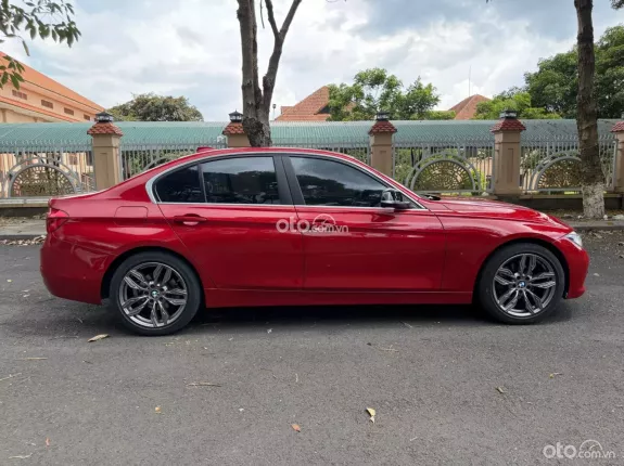 BMW 320i Sport Line Plus 2016 - Xe rất mới