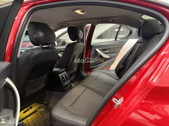 BMW 320i Sport Line Plus 2016 - Xe rất mới