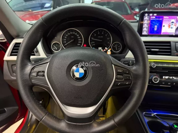 BMW 320i Sport Line Plus 2016 - Xe rất mới