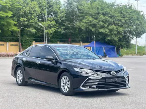 Toyota Camry 2.0G 2022 - Một chủ từ mới full ls hãng