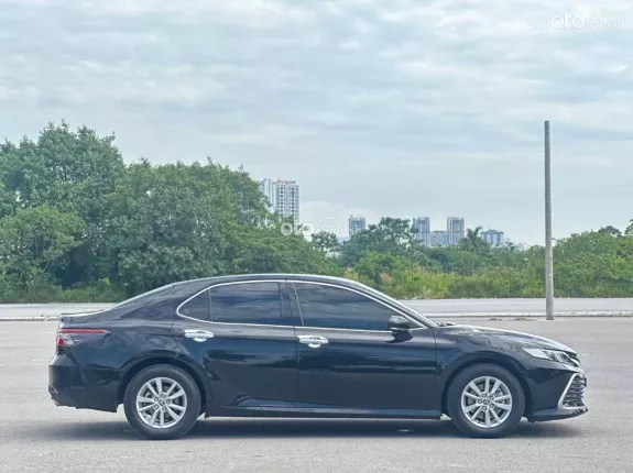 Toyota Camry 2.0G 2022 - Một chủ từ mới full ls hãng