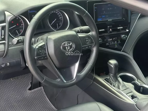 Toyota Camry 2.0G 2022 - Một chủ từ mới full ls hãng