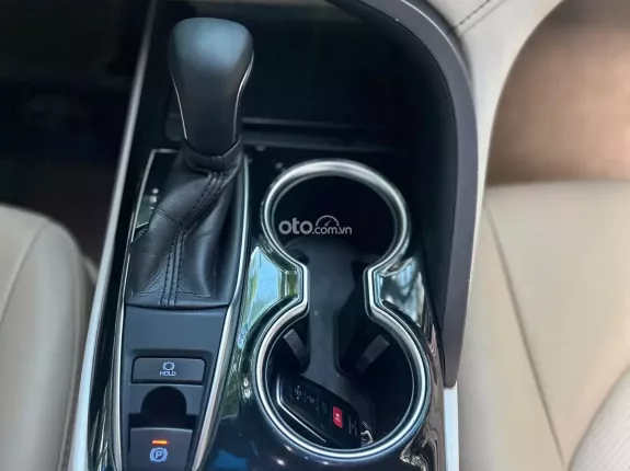 Toyota Camry 2.0G 2021 - Xe chất, giá tốt