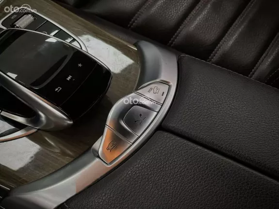 Mercedes-Benz GLC 250 4Matic 2017 - Model 2018 Siêu Đẹp