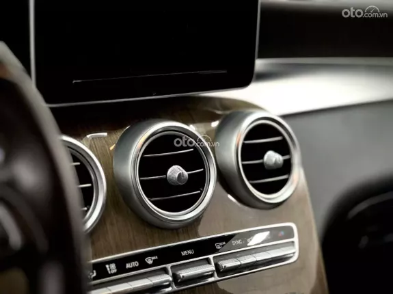 Mercedes-Benz GLC 250 4Matic 2017 - Model 2018 Siêu Đẹp