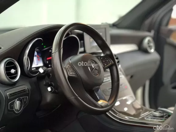 Mercedes-Benz GLC 250 4Matic 2017 - Model 2018 Siêu Đẹp