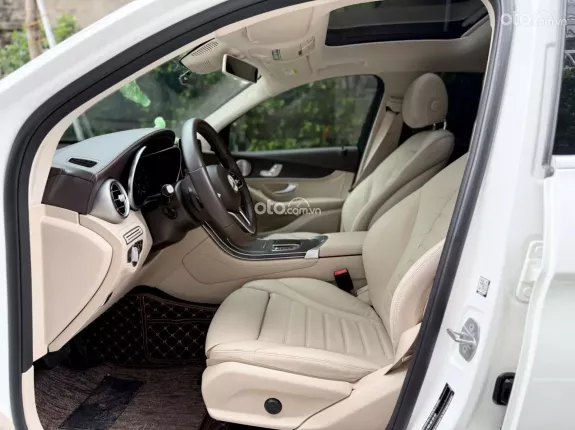 Mercedes-Benz GLC 300 4Matic 2020 - GLC300 2020