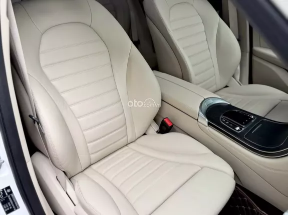 Mercedes-Benz GLC 300 4Matic 2020 - GLC300 2020
