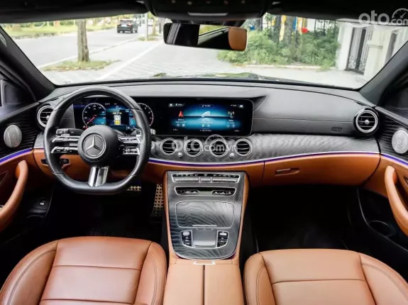 Mercedes-Benz E300 AMG 2021 - HÀNG HIẾM THỊ TRƯỜNG
