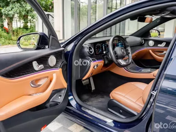 Mercedes-Benz E300 AMG 2021 - HÀNG HIẾM THỊ TRƯỜNG