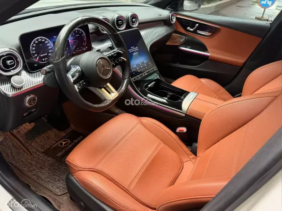 Mercedes-Benz C200 Avantgarde Plus 2022 - Full body C300
