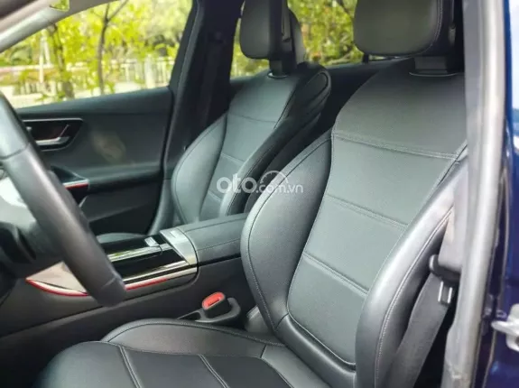 Mercedes-Benz C200 Avantgarde Plus 2022 - 14.000km