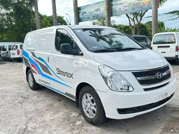 Hyundai Grand Starex 2.5 MT 2015 - Bán Starex tải van 3 chỗ đời 2015, máy dầu nhập khẩu nguyên chiếc nội địa Hàn Quốc