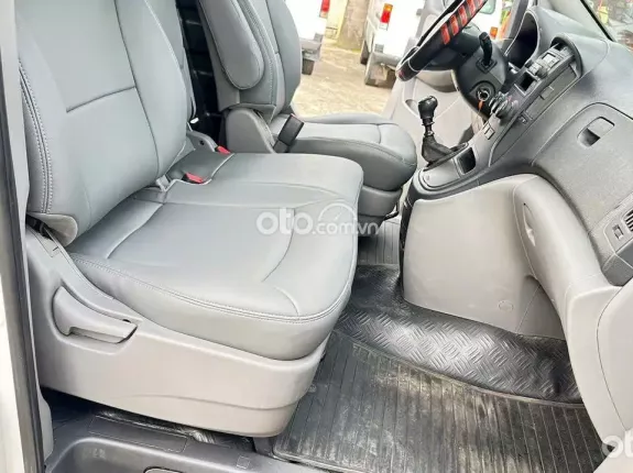 Hyundai Grand Starex 2.5 MT 2015 - Bán Starex tải van 3 chỗ đời 2015, máy dầu nhập khẩu nguyên chiếc nội địa Hàn Quốc