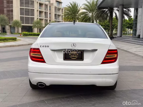 Mercedes-Benz C250 Exclusive 2011 - Full da nappa nt kem xe chất lắm