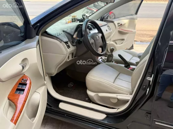 Toyota Corolla Altis 1.8G MT 2009 - Động cơ bền bỉ, Vận hành êm ái. Phom dáng đẹp theo thời gian
