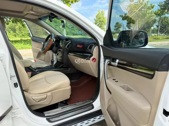Kia Sorento 2.4 GATH Premium 2016 - Đã được trang bị full Option, nội thất sang trọng