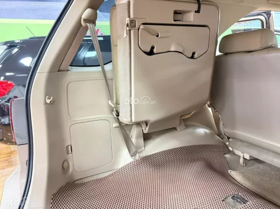 Toyota Fortuner 2.7 V 4X4 AT 2007 - Số tự động 2 cầu, Khung gầm rời chắt chắn, cực kì bền bỉ