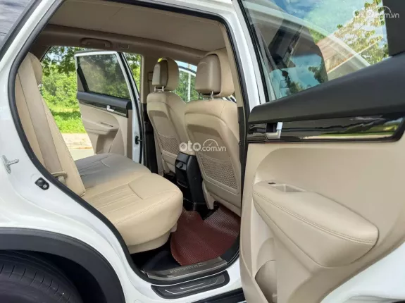 Kia Sorento 2.4 GATH Premium 2016 - Đã được trang bị full Option, nội thất sang trọng
