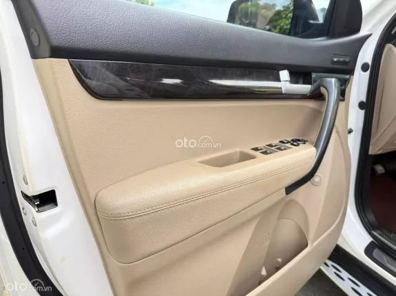 Kia Sorento 2.4 GATH Premium 2016 - Đã được trang bị full Option, nội thất sang trọng
