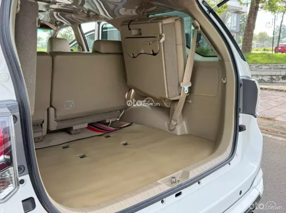 Toyota Fortuner 2.4G 4x2 AT  2016 - Máy dầu 2.4L tiết kiệm, cực kì bền bỉ, giữ giá tốt theo thời gian