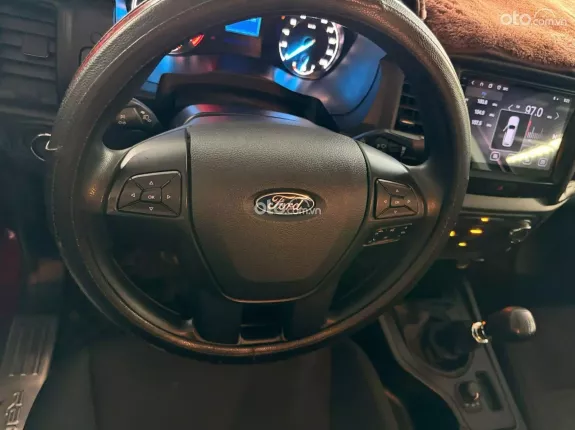 Ford Ranger XL 2.2 4x4 MT 2022 - Máy dầu tiết kiệm, Gầm cao, khung gầm chắc chắn vận hành ổn định