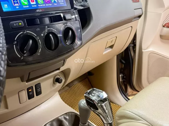 Toyota Fortuner 2.7 V 4X4 AT 2007 - Số tự động 2 cầu, Khung gầm rời chắt chắn, cực kì bền bỉ
