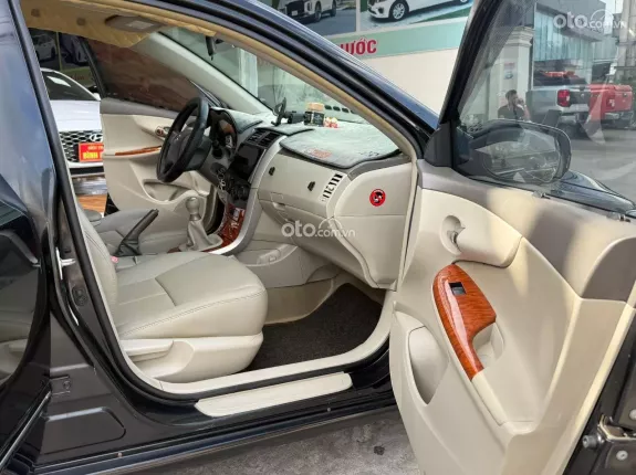 Toyota Corolla Altis 1.8G MT 2009 - Động cơ bền bỉ, Vận hành êm ái. Phom dáng đẹp theo thời gian