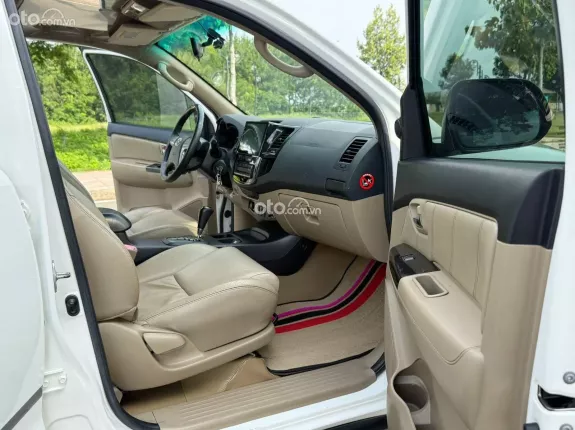 Toyota Fortuner 2.4G 4x2 AT  2016 - Máy dầu 2.4L tiết kiệm, cực kì bền bỉ, giữ giá tốt theo thời gian