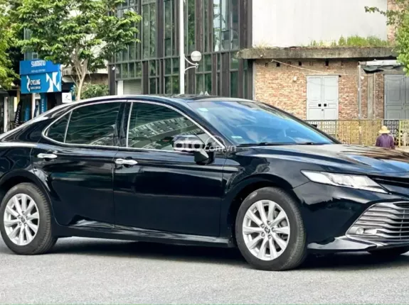 Toyota Camry 2.0G 2021 - Chất, đẹp, giá tốt