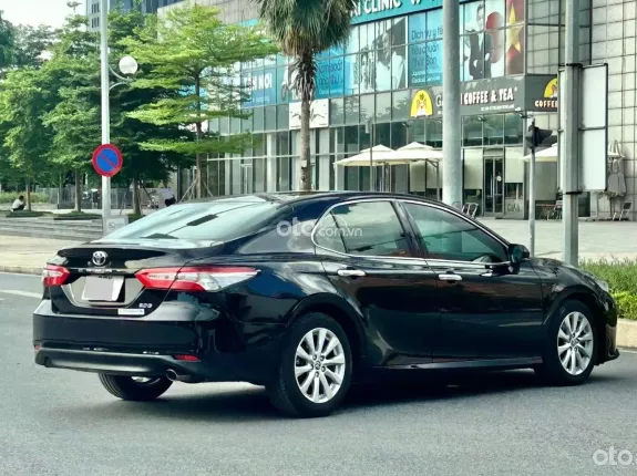 Toyota Camry 2.0G 2021 - Chất, đẹp, giá tốt
