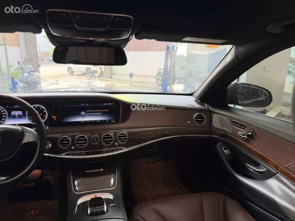 Mercedes-Benz S400 3.0 V6 2016 - Lên full Maybach cực đẹp, ghế massage, cốp điện