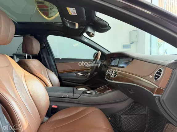 Mercedes-Benz S400 3.0 V6 2016 - Lên full Maybach cực đẹp, ghế massage, cốp điện