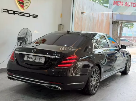 Mercedes-Benz S400 3.0 V6 2016 - Lên full Maybach cực đẹp, ghế massage, cốp điện