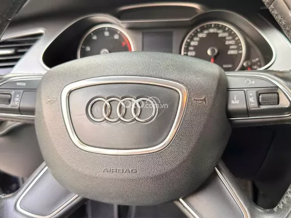 Audi A4 1.8L TFSI 2014 - Đủ hồ sơ sang tên