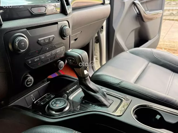 Ford Everest Titanium 2.0L AT 4WD 2019 - Động cơ mạnh mẽ, vận hành bền bỉ, tiết kiệm nhiên liệu