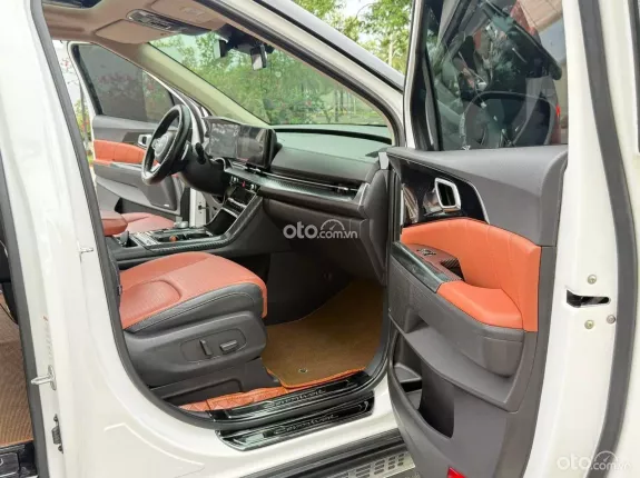 Kia Carnival 2.2D Signature 2023 - Bản Signature, Máy dầu số tự động. Rộng rãi, tiện nghi, đẳng cấp