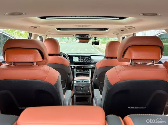 Kia Carnival 2.2D Signature 2023 - Bản Signature, Máy dầu số tự động. Rộng rãi, tiện nghi, đẳng cấp