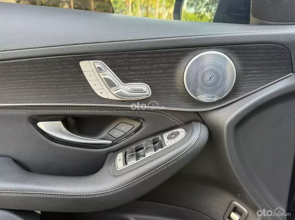 Mercedes-Benz GLC 300 4Matic 2020 - SUV hạng sang. Hỗ trợ góp qua ngân hàng