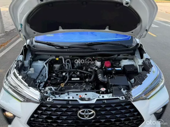 Toyota Veloz 2023 - MPV 7 chỗ rộng rãi, tiết kiệm nhiên liệu
