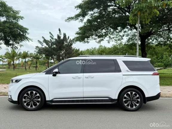 Kia Carnival 2.2D Signature 2023 - Bản Signature, Máy dầu số tự động. Rộng rãi, tiện nghi, đẳng cấp