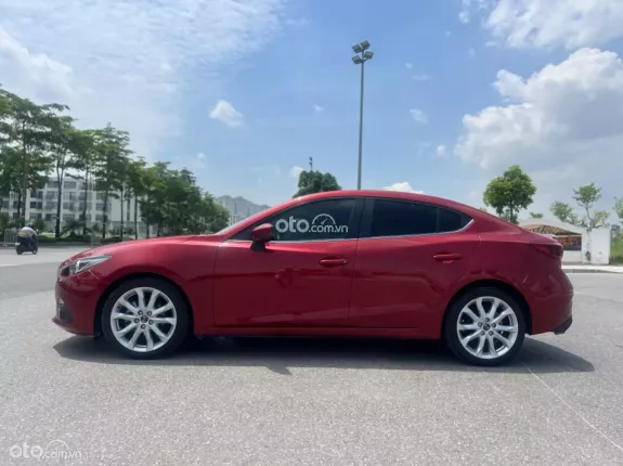 Mazda 3 2.0L Sedan 2015 - Mazda 3 2.0AT sx2015 chạy 6v8(km)